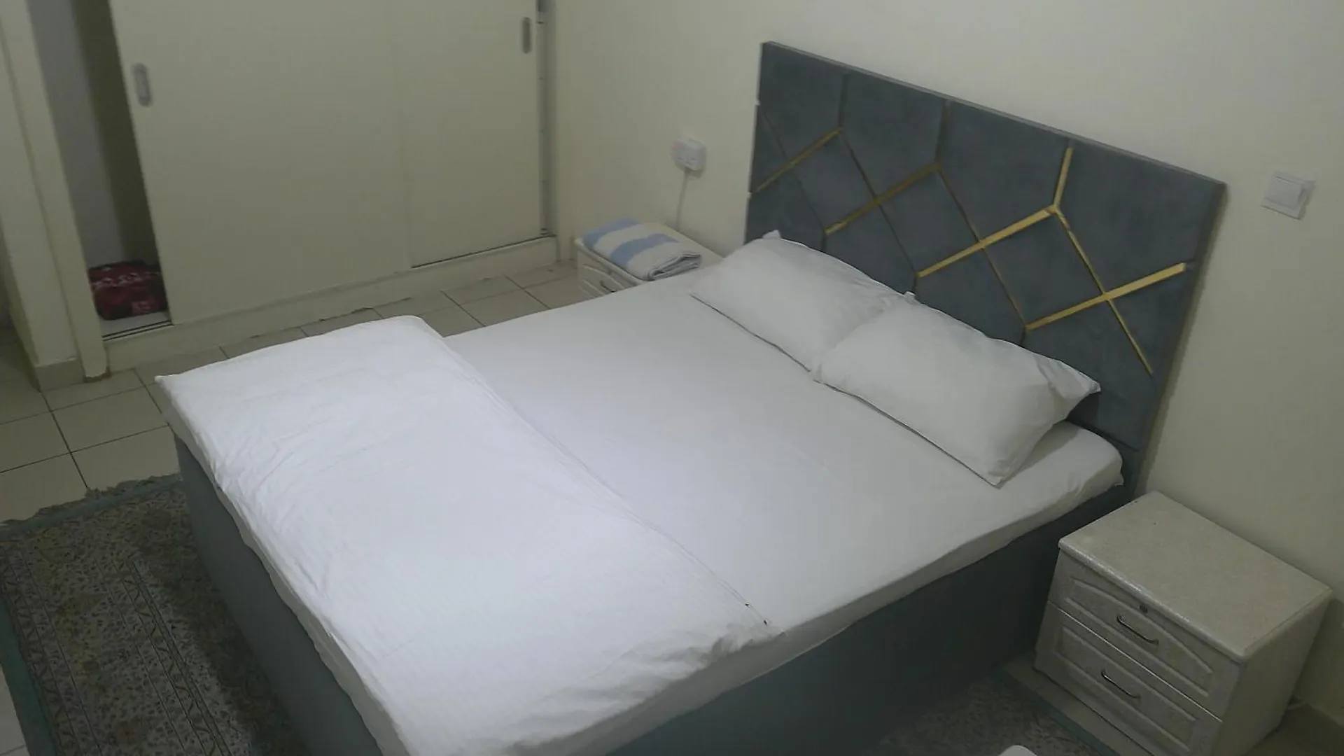 Ruby Star Private Room With Sharing Washrooms 426 두바이