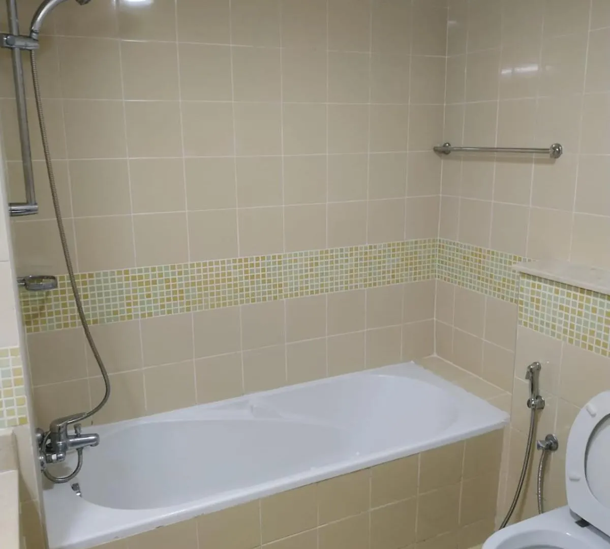 여관 Ruby Star Private Room With Sharing Washrooms 426 두바이