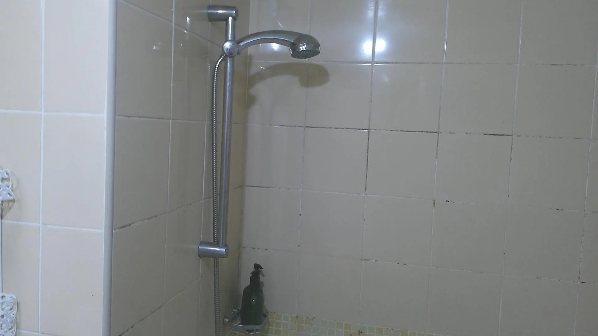 Ruby Star Private Room With Sharing Washrooms 426 Dubai Inn