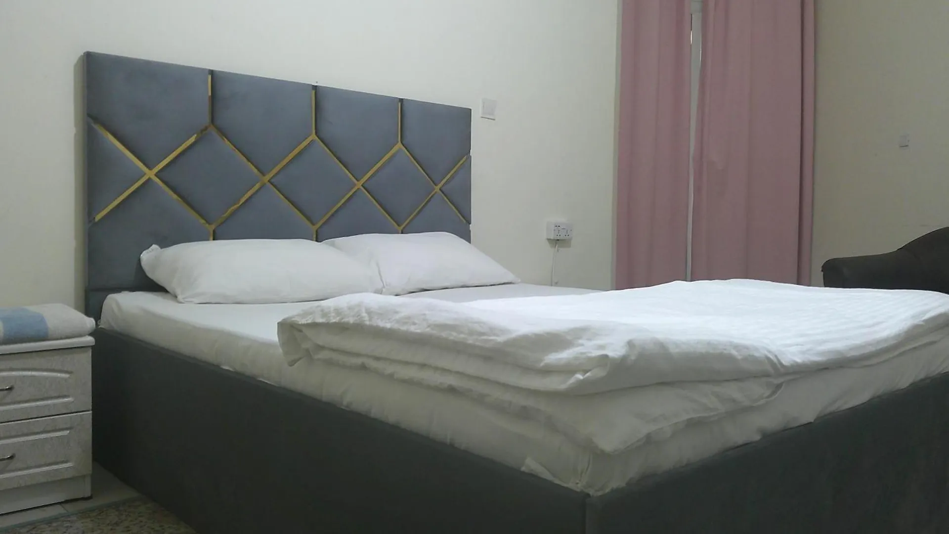 Ruby Star Private Room With Sharing Washrooms 426 Dubai Inn
