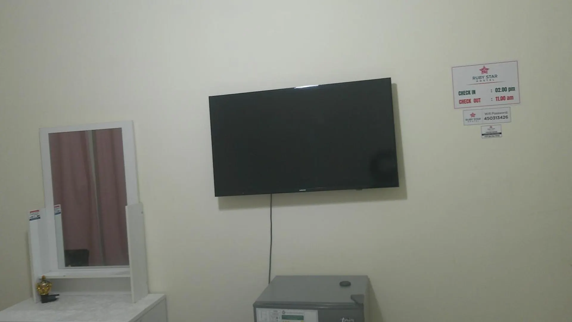 Ruby Star Private Room With Sharing Washrooms 426 Dubai Inn