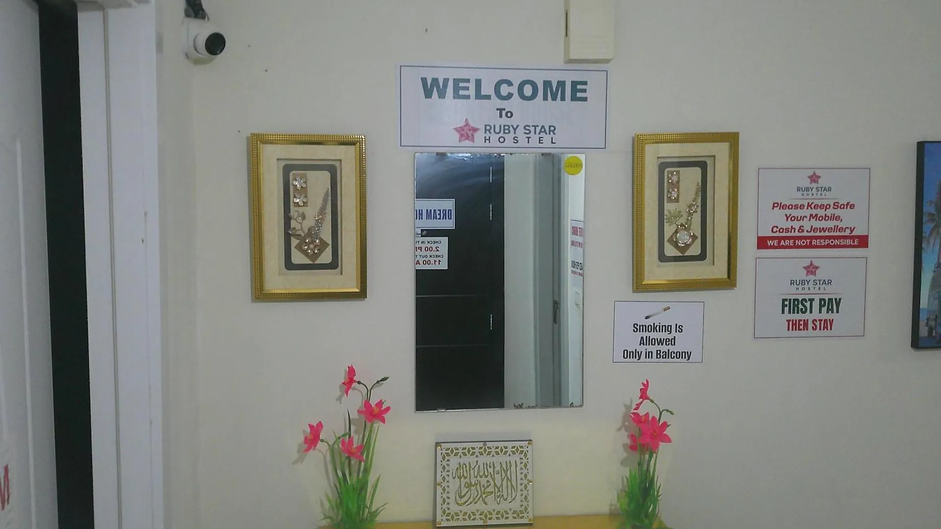 Inn Ruby Star Private Room With Sharing Washrooms 426 Dubai