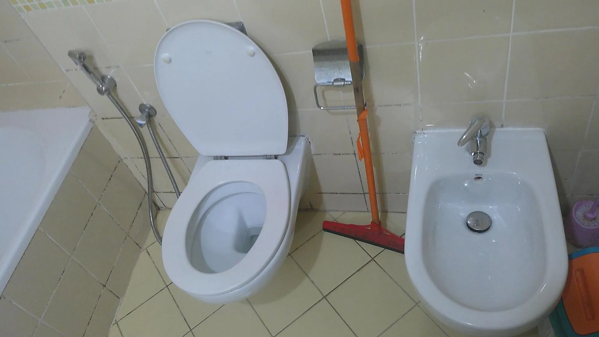 Inn Ruby Star Private Room With Sharing Washrooms 426 Dubai